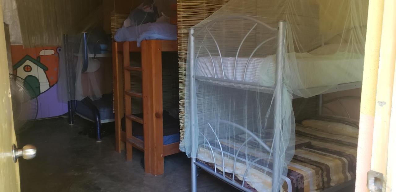 Hostal Y Camping Las G Bacalar Exteriör bild