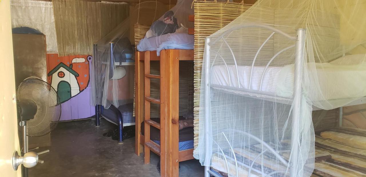 Hostal Y Camping Las G Bacalar Exteriör bild