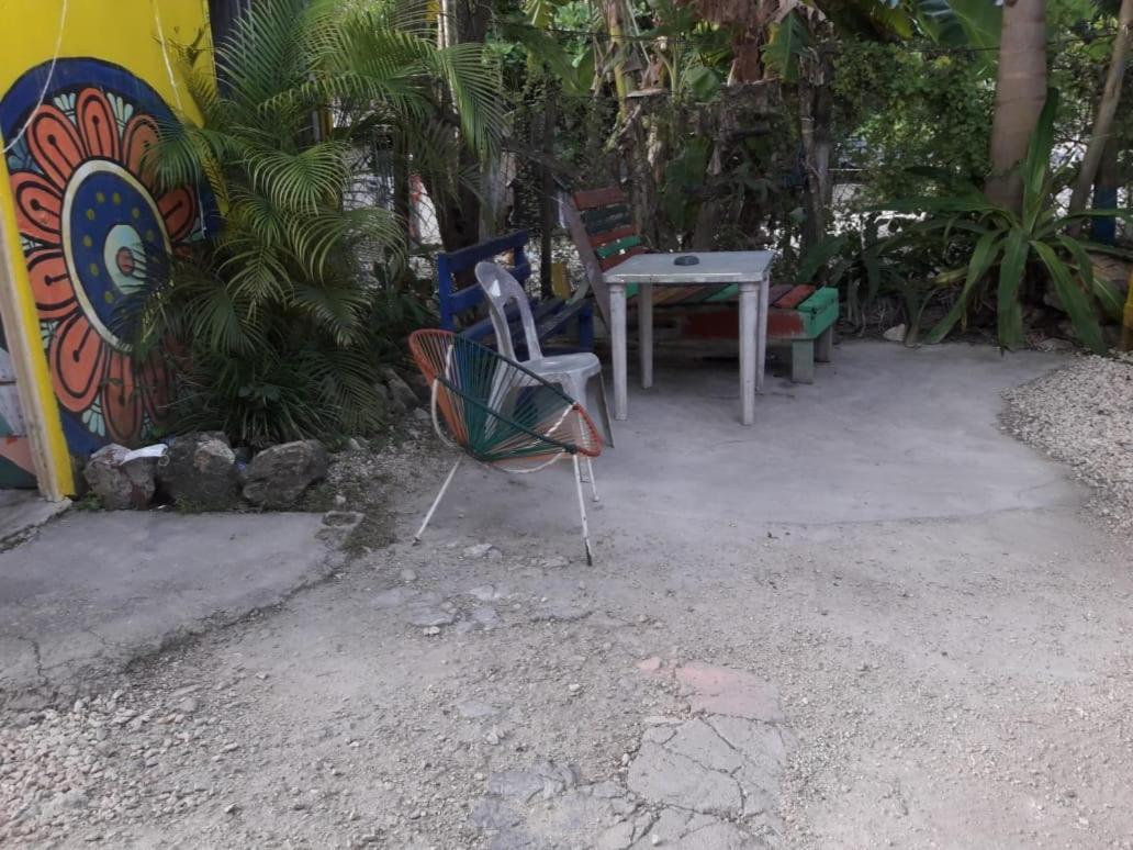 Hostal Y Camping Las G Bacalar Exteriör bild